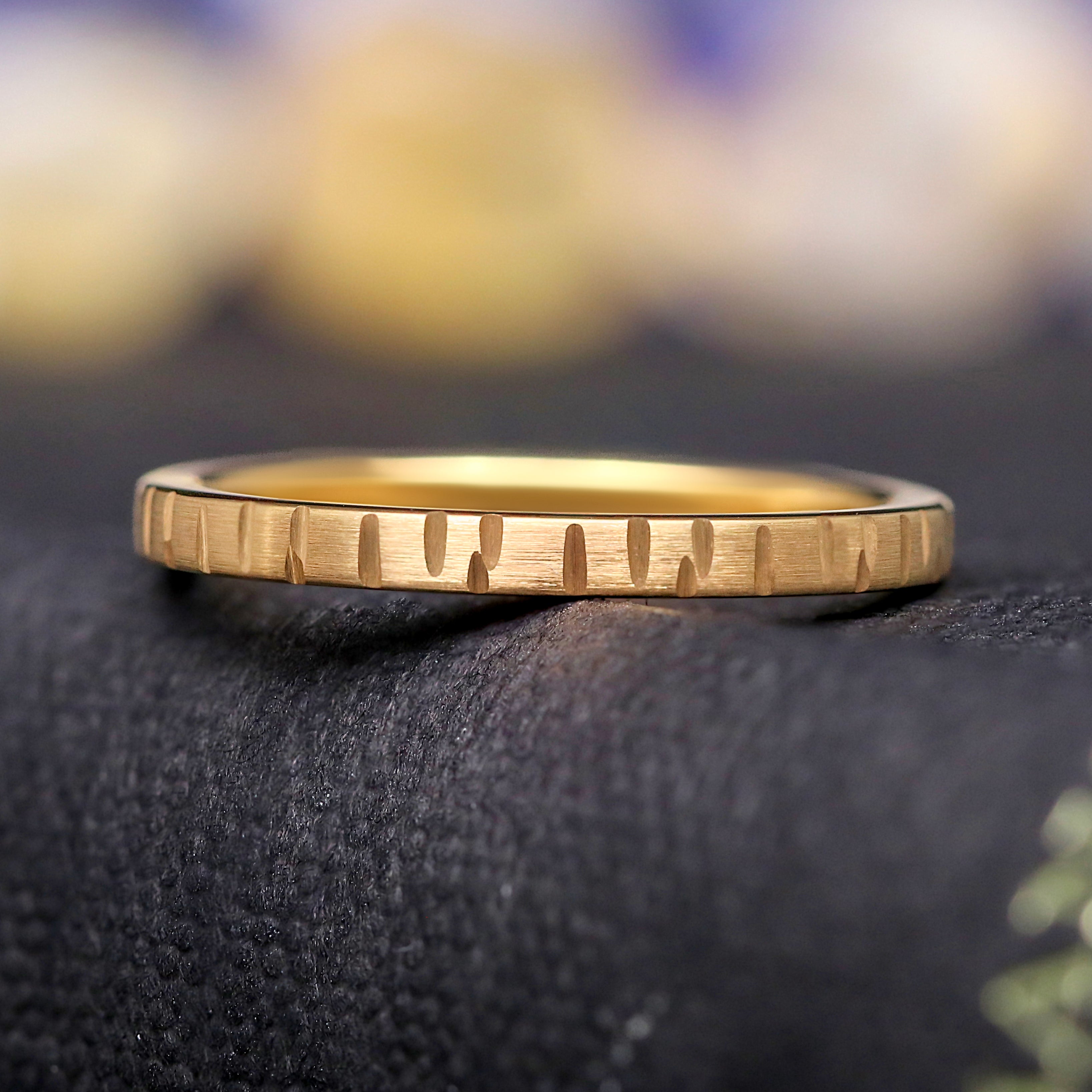 Geared Gold Wedding Band – Matte Tungsten Ring (2mm-4mm-6mm), Thin Hammered Ring for Men & Women, Simple and Unique Gold Band, Durable Ring