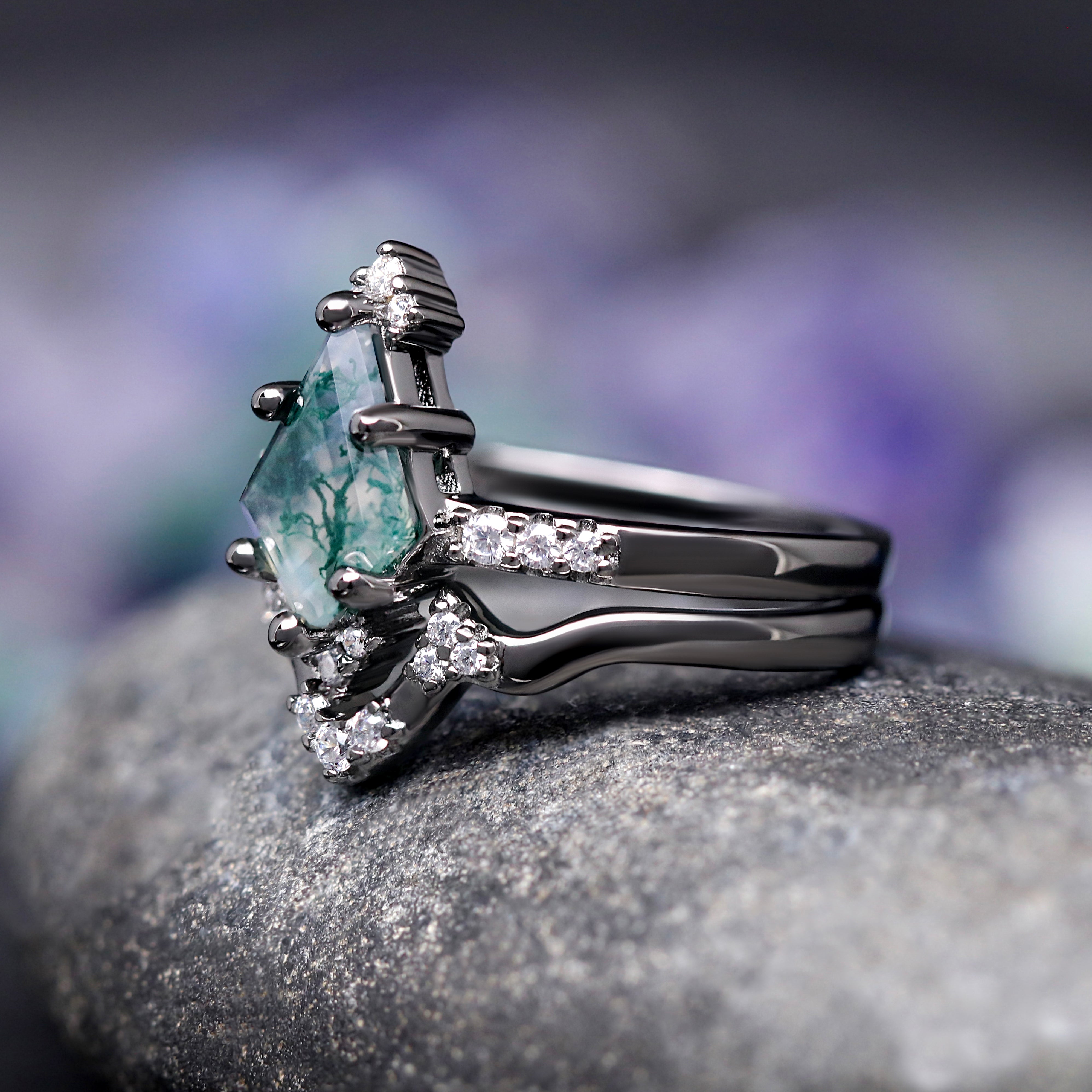 Weaver Green Moss Agate Engagement Ring Set, Black Kite Cut Ring, 925 Sterling Silver, Nature Ring, Dark Fairy Ring, Fantasy Wedding