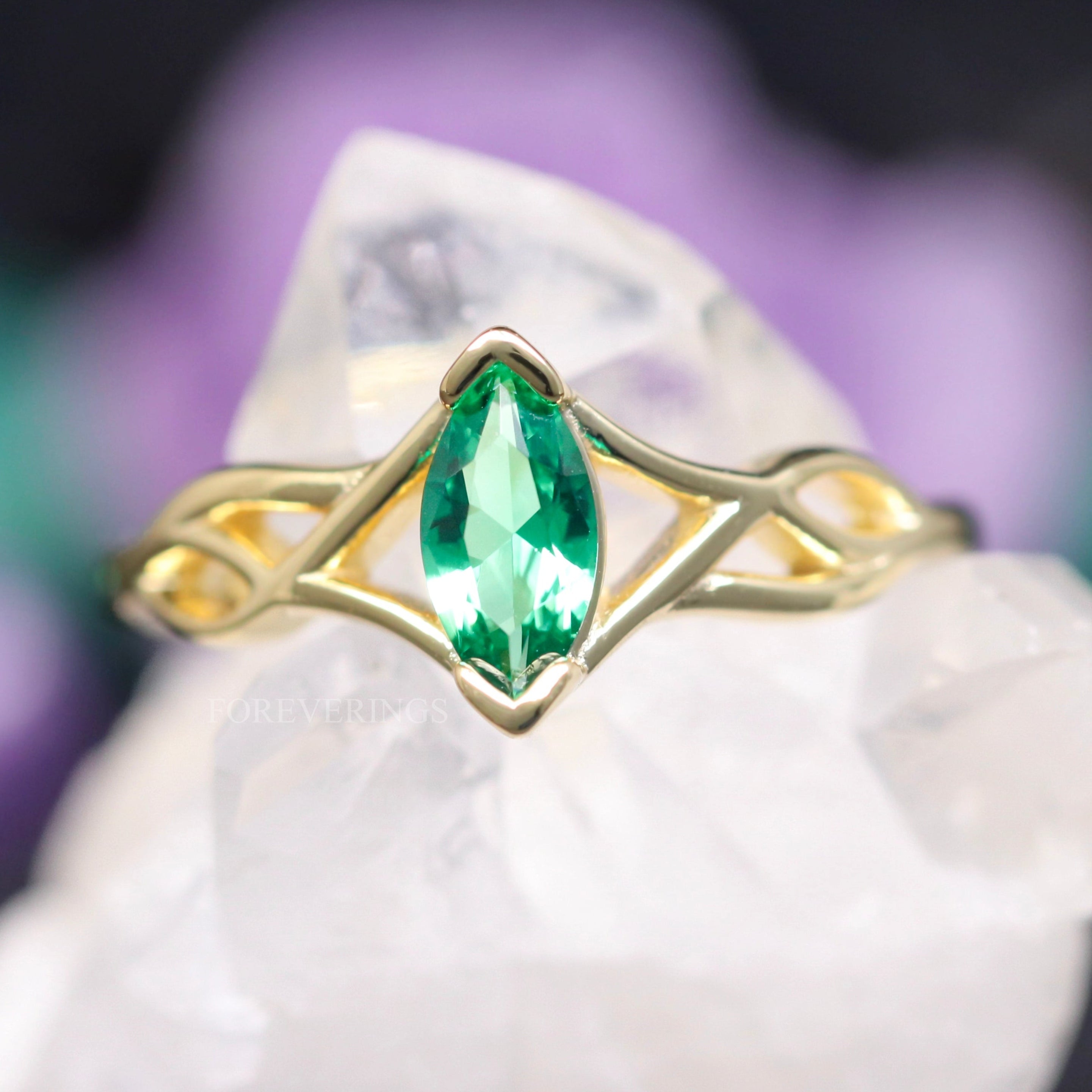 Minimalist Celtic Knot Ring, Gold Emerald Engagement Ring, Women Wedding Band, Alternative Promise Ring for Her, Unique Women Celtic Ring