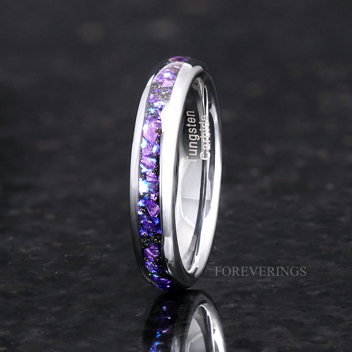 4mm silver tungsten ring with alexandrite inlay, standing upright with reflection