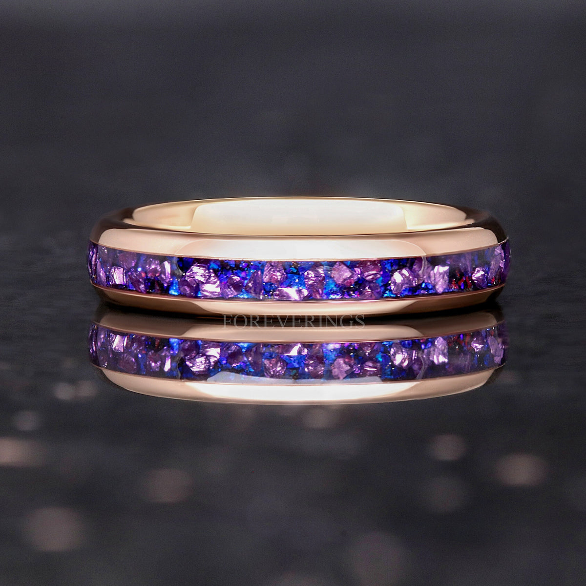 4mm rose gold tungsten alexandrite ring shown straight on with reflection