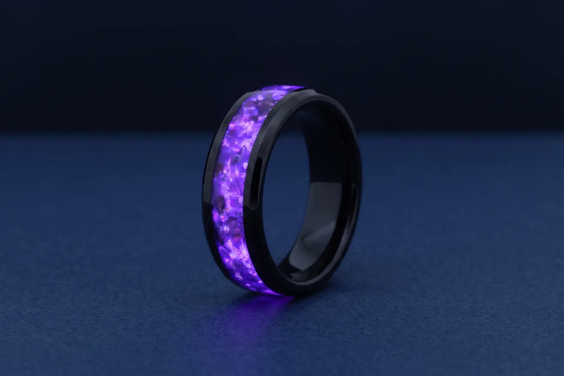 Purple glow in the dark ring in black tungsten, glowstone inlay lit up