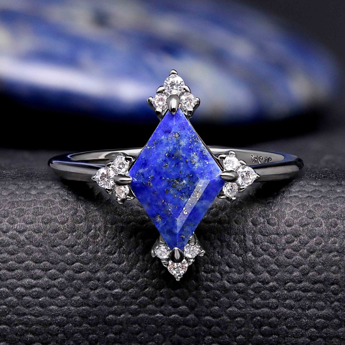 Vectra kite cut lapis lazuli ring