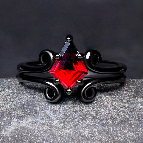 Twirl Natural Garnet Woman Wedding Ring, Kite Cut, 925 Sterling Silver, Black and Red Ring, Gothic Alternative Engagement Ring, Gift for Her