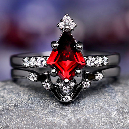 Weaver Natural Garnet Wedding Ring, Unique Engagement Ring, Kite Cut Cluster, Red and Black Ring, Goth Alternative Ring, Dark Aesthetic