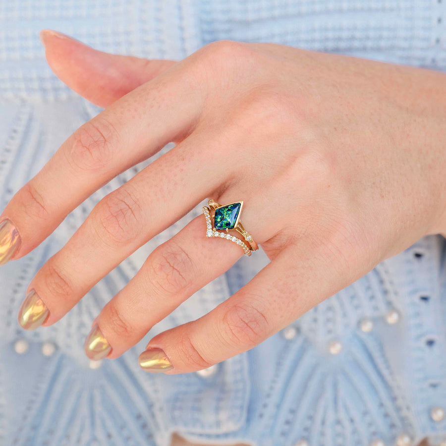 Unique alternative promise ring set with kite cut opal