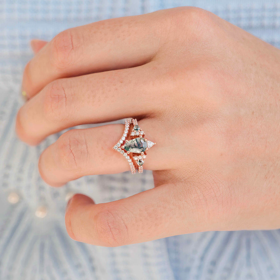 Rose Gold Moss Agate Wedding Ring, Woman Alternative Engagement Ring Set, Lumiere, Shield Cut, Nature Ring, Unique Wedding Ring, Engraving