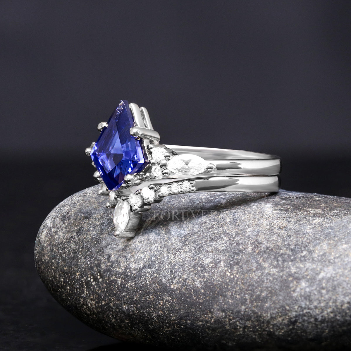 Blue sapphire couples wedding ring set