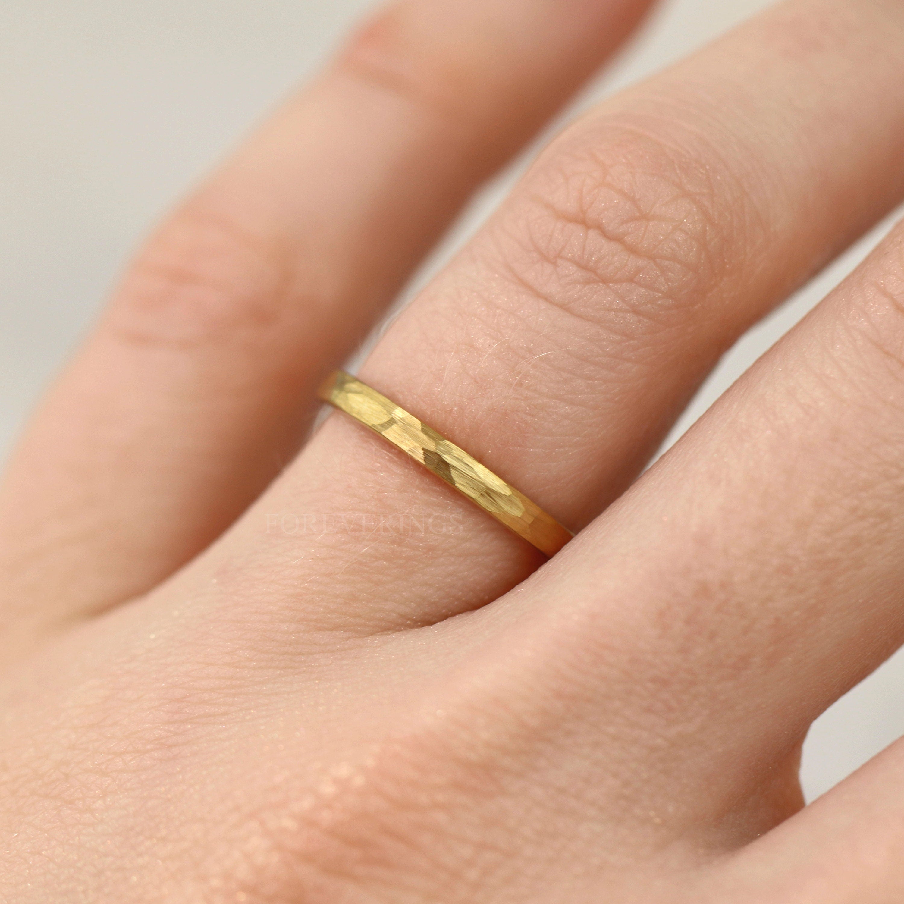 Hammered Gold Ring, Thin Wedding Band, Matte Gold Tungsten Ring, 2mm-4mm Mens Womens Wedding Band, Simple and Unique Ring, Ring Engraving