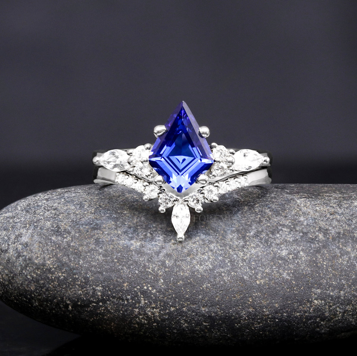 Kite Cut Blue Sapphire Couples Ring Set | 3 Piece His & Hers