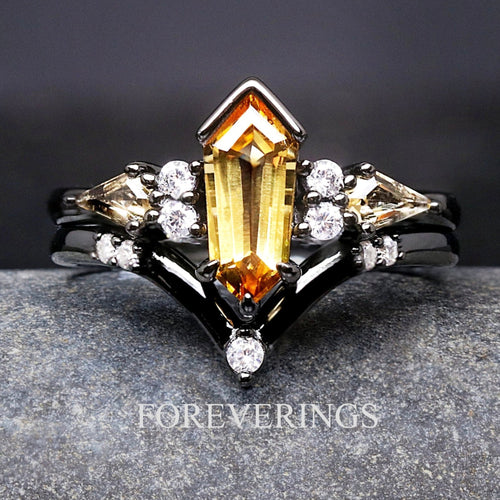 Black sterling silver citrine bridal set with a coffin kite cut center stone and V-shaped band